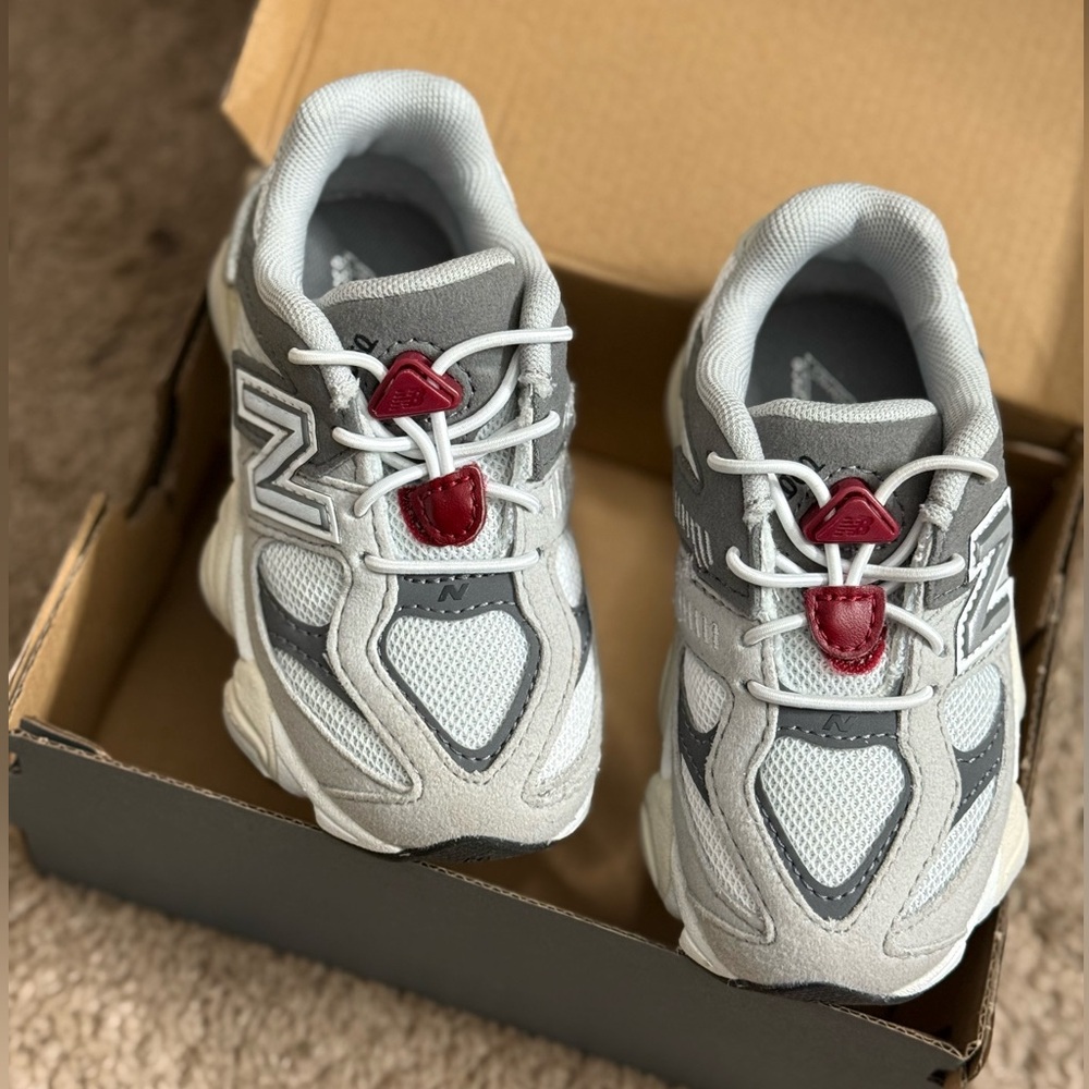 New Balance Kids Sneakers in Gray and Red